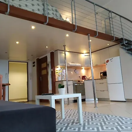 Amber Penthouse *