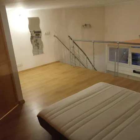 Amber Penthouse *